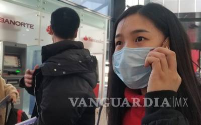 $!Revisan a pasajeros de vuelo que venía de China en Aeropuerto de Tijuana