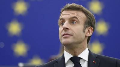 El presidente francés, Emmanuel Macron, ha dejado claro en las últimas semanas que quiere que Francia siga rápidamente la primera prohibición mundial de Australia sobre las plataformas de redes sociales para menores de 16 años.