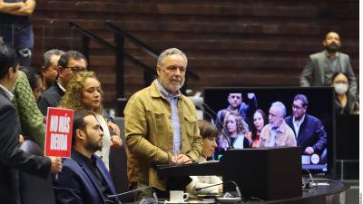 El diputado de Morena, Alfonso Ramírez Cuéllar, planteó combatir el huachicol mediante prevención, detección, investigación y sanción.