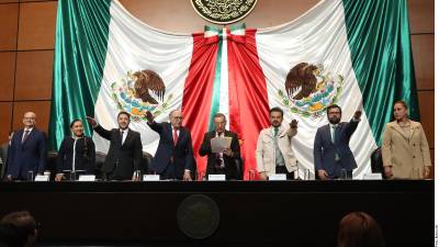 Lamentaron que los funcionarios se queden callados ante el recorte de 111 mil millones de pesos este año y que lejos de denunciarlo, lo califiquen como un reacomodo.