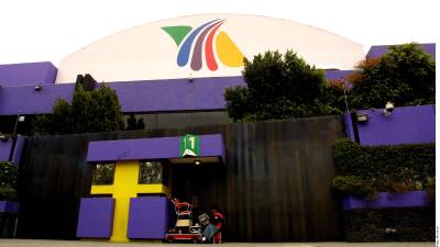 Una jueza federal de Nueva York aceptó la petición de TV Azteca para abrir una indagatoria ante entidades financieras de Europa, que permita aclarar quienes son los actuales dueños de su deuda.