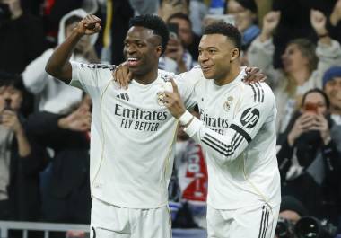 Kylian Mbappé y Vinícius Júnior lideraron la goleada del Real Madrid ante el Mónaco, siendo determinantes en el 6-1 que consolidó a los blancos en la cima de la Fase Liga de la Champions League.