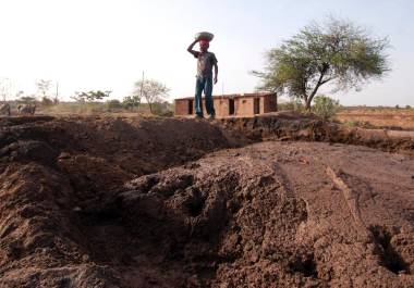 Comitiva enviada por la presidenta Claudia Sheinbaum visitó San Pedro de las Colonias, para elaborar estrategias ante la realidad adversa que enfrenta La Laguna.
