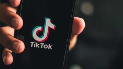 La red social TikTok dejó de funcionar en EU después de que el Tribunal Supremo avalara una ley aprobada en 2024 por el Congreso, que obligaba a la plataforma a desvincularse de su empresa matriz o cerrar.