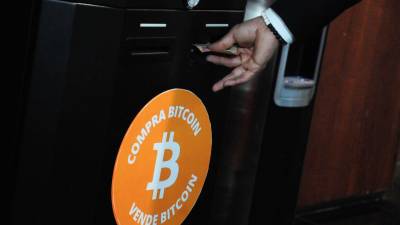 La expectativa de un ambiente regulatorio más laxo en la Unión Americana con la siguiente administración de Trump continuó impulsando al bitcoin y otras criptomonedas. FOTO: CUARTOSCURO.