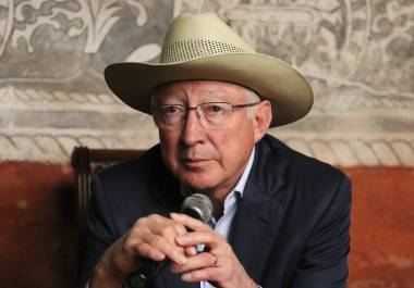 El exembajador de EU en México, Ken Salazar, ha sido cuestionado por el Gobierno federal sobre su actuar cuando se dio la extracción-entrega de Ismael “El Mayo” Zambada.