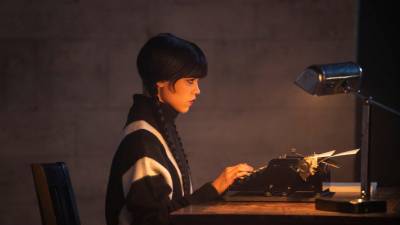 Trama.Jenna Ortega volverá como la hija de los Addams en una nueva entrega que contará con rostros conocidos y nuevas incorporaciones al elenco.