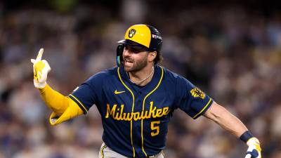 Garrett Mitchell amplió la ventaja de los Brewers con otro cuadrangular en el séptimo episodio, que colocó la pizarra 4-2 ante los Dodgers.