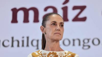 Ante las consignas de que mintió con la reforma, Sheinbaum dijo en voz baja “no mentí”