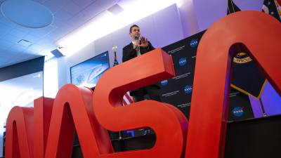 En la imagen, Jared Isaacman administrador de la Agencia Espacial estadounidense. La NASA anunció un ambicioso plan de 20 mil mdd para acelerar el regreso a la Luna en 2028.