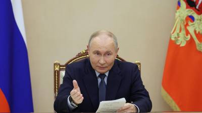 Tras anunciar la producción en serie de una nueva generación de misiles hipersónicos, el presidente ruso, Vladímir Putin, amenaza a Europa con una nueva carrera armamentista.