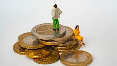 Las condiciones laborales en Coahuila han generado la posibilidad de que empleados lleguen a un nuevo empleo por mejores sueldos.