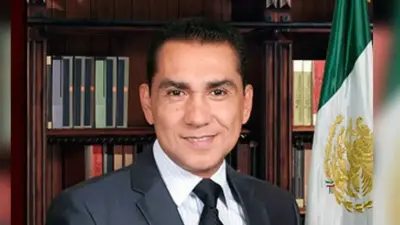 La FGE de Guerrero informó la sentencia de 20 años de prisión a José Luis Abarca, exalcalde de Iguala, por el delito de homicidio calificado en contra del síndico del municipio, Justino Carbajal Salgado.