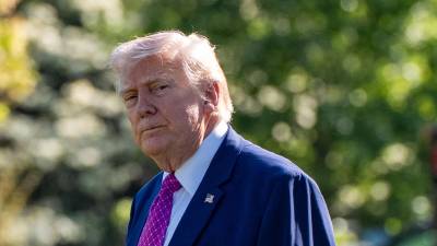 El presidente Donald Trump anunció este domingo que Estados Unidos tomará el control del estrecho de Ormuz “con efecto inmediato”.