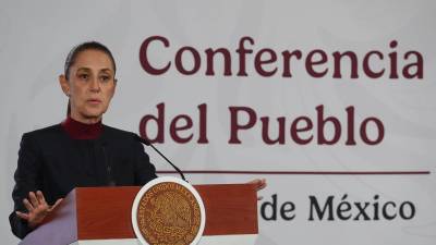 Claudia Sheinbaum cuestionó a Alejandro Moreno por recurrir a autoridades de EU para pedir la cancelación de visas de ciudadanos mexicanos.