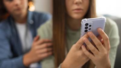 La venganza utilizando material privado se ha popularizado en los últimos años, por lo cual se estableció una ley que contemple sanciones severas.