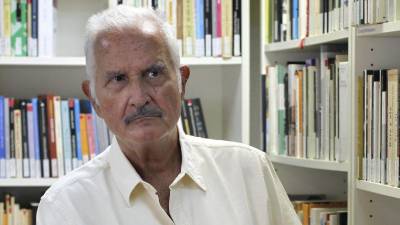 El 15 de mayo de 2012 murió el escritor Carlos Fuentes.