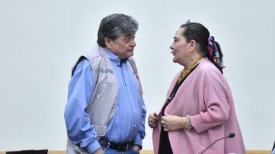 Consejeros electorales cuestionaron la cercanía entre funcionarios del INE y un proveedor, al advertir que genera suspicacias sobre la imparcialidad del organismo.