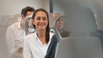 La presidenta de México, Claudia Sheinbaum Pardo, señaló que el próximo tren de pasajeros México-Nuevo Laredo podría llamarse ‘Tren del Golfo de México’; como broma ante la controversia con EU.