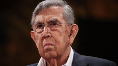 Fallecimiento del político mexicano referente de la izquierda en el país Cuauhtémoc Cárdenas Solórzano a los 92 años de edad.