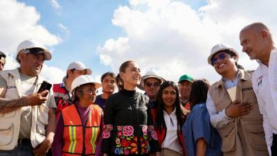 La jefa del Ejecutivo reiteró la postura histórica del país a favor de los pueblos y de la solución pacífica de los conflictos.