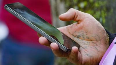 El registro obligatorio de líneas telefónicas con la CURP continúa en México y miles de usuarios aún no completan el trámite.
