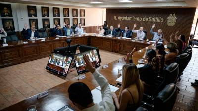 El alcalde Javier Díaz González dio a conocer a las personas e instituciones que serán galardonadas con la Presea Saltillo 2025 durante la sesión de Cabildo.