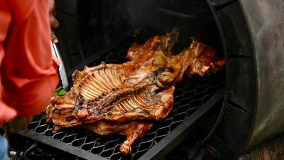 Entre asadores, música y sabor, familias disfrutan del Cabrito Fest en Saltillo