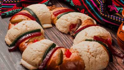 Descubre cuándo inició la tradición de la Rosca de Reyes en México y por qué se convirtió en uno de los panes más codiciados del año.