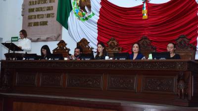 La propuesta contempla reformas al Código Penal y a dos leyes estatales relacionadas con la protección de las mujeres y la violencia familiar.
