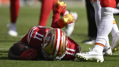 Brandon Aiyuk sufrió una fuerte lesión que lo alejará del campo, al menos, lo que resta de la Temporada.