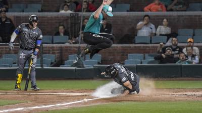 Saraperos de Saltillo y Acereros de Monclova empataron 3-3 en el Juego con Causa 2026, en un duelo que cerró la pretemporada con gran respuesta de la afición y apoyo a personas con TEA.