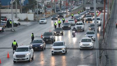 Durante el operativo piloto, los conductores pudieron evitar el cuello de botella en la incorporación a los carriles centrales de Periférico.