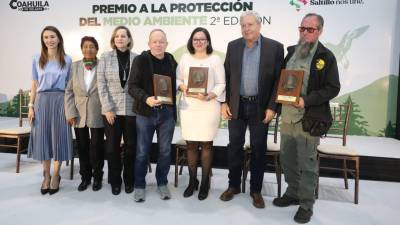 Durante el evento, el alcalde José María Fraustro Siller destacó los trabajos de reforestación con más de 19 mil árboles y plantas en la ciudad, a cargo de personal del Municipio