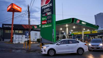 La gasolina Magna suma cuatro semanas sin el apoyo para el pago del IEPS, por cinco de la Premium.