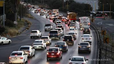 Cerca de 4 de cada 10 automovilistas no han cubierto los impuestos vehiculares.