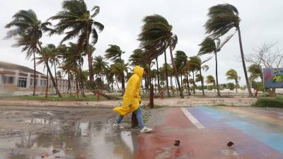 Se prevé que la tormenta tropical Beryl mantendrá su desplazamiento hacia el noroeste del Golfo de México y podría intensificarse a huracán de categoría 1, aproximándose a la costa norte de Tamaulipas.