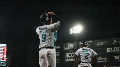 Saraperos y El Águila reviven una rivalidad reciente que en 2023 dejó juegos intensos y momentos históricos como un no-hitter.