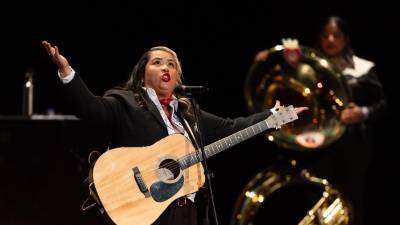 Apoyo. La intérprete de ‘Sin Miedo’ sumará su música a una iniciativa que busca respaldar a familias que buscan a sus seres queridos.