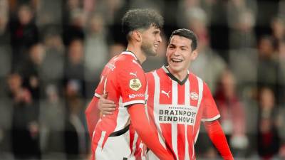 El atacante mexicano destacó con un gol y una asistencia, mostrando su calidad antes de su inminente llegada al San Diego FC de la MLS.