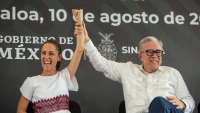 El Gobernador de Sinaloa, Rubén Rocha Moya fue entrevistado por medios de comunicación, afirmando que no dejará Sinaloa y tener el respaldo de Claudia Sheinbaum.