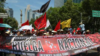 Arranque de un paro nacional indefinido por parte de la Coordinadora Nacional de Trabajadores de la Educación (CNTE).