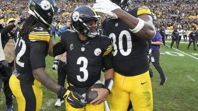 Russell Wilson y Chris Boswell guiaron a los Steelers a la victoria ante los Ravens de Lamar Jackson, en un duelo de ofensivas.