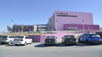 Personal médico atendió a las menores en el Hospital Materno Infantil, asegurando su estabilidad tras la intoxicación por gas.