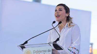 La nueva entrega de Héctor de Mauleón incluye un audio y conversaciones de WhatsApp que mencionan a un presunto exagente del FBI como asesor de Marina del Pilar.