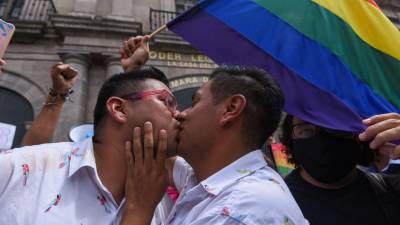 (IMAGEN ILUSTRATIVA) El Congreso de Chiapas aprobó este jueves 26 de diciembre, con 30 votos a favor y cuatro abstenciones, el matrimonio igualitario en el Estado.