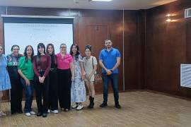 Los participantes destacaron que la obra aborda elementos fundamentales de la identidad mexicana, como la gastronomía, las tradiciones familiares y la transmisión de emociones entre generaciones.