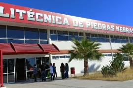 El rector Raúl Vela Erhard destacó que la institución busca fortalecer su matrícula sin descuidar la calidad académica y la formación bilingüe.