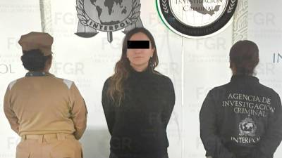 Gilda Susana Lozoya Austin fue detenida en el AICM por agentes de la FGR; es investigada por presuntas operaciones con recursos de procedencia ilícita.