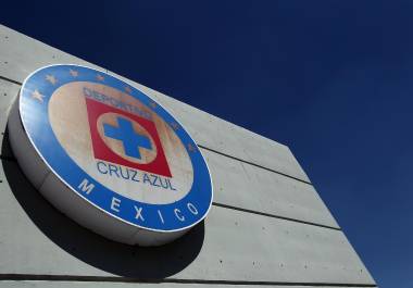 Exhibieron que el abogado operó con facturas falsas por 717 millones de pesos, cobró servicios inexistentes y diseñó desfalcos mediante contratos simulados en el extranjero.